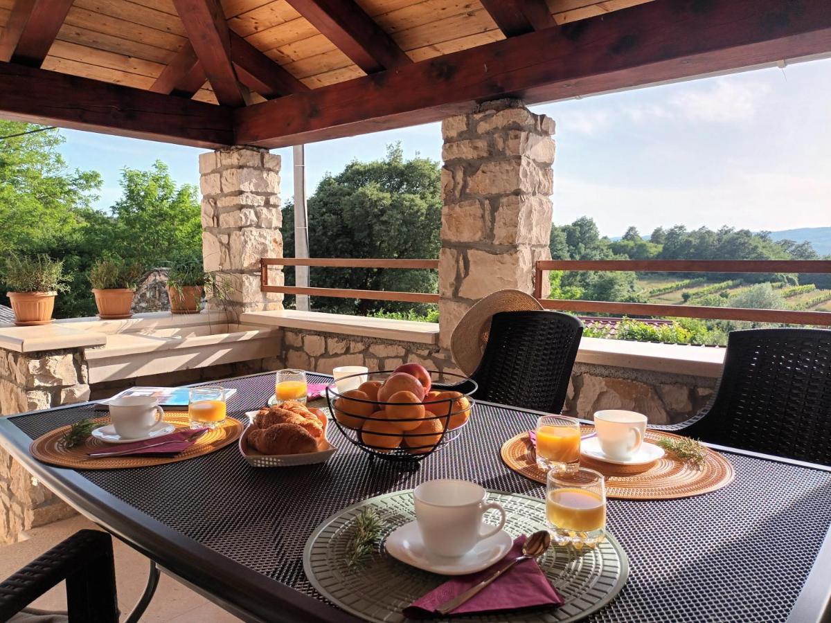 Guesthouse Marija Potpićan Εξωτερικό φωτογραφία