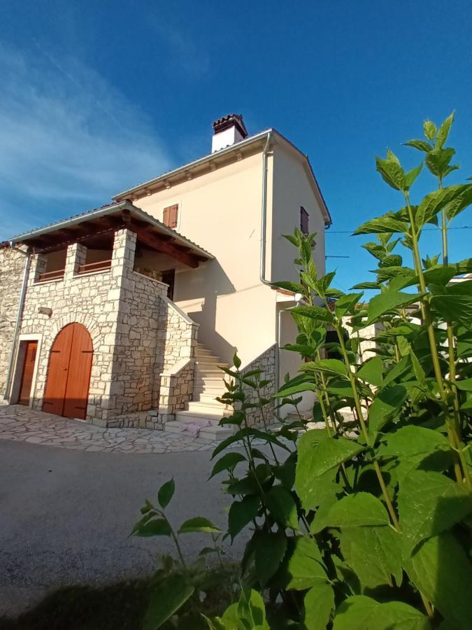 Guesthouse Marija Potpićan Εξωτερικό φωτογραφία