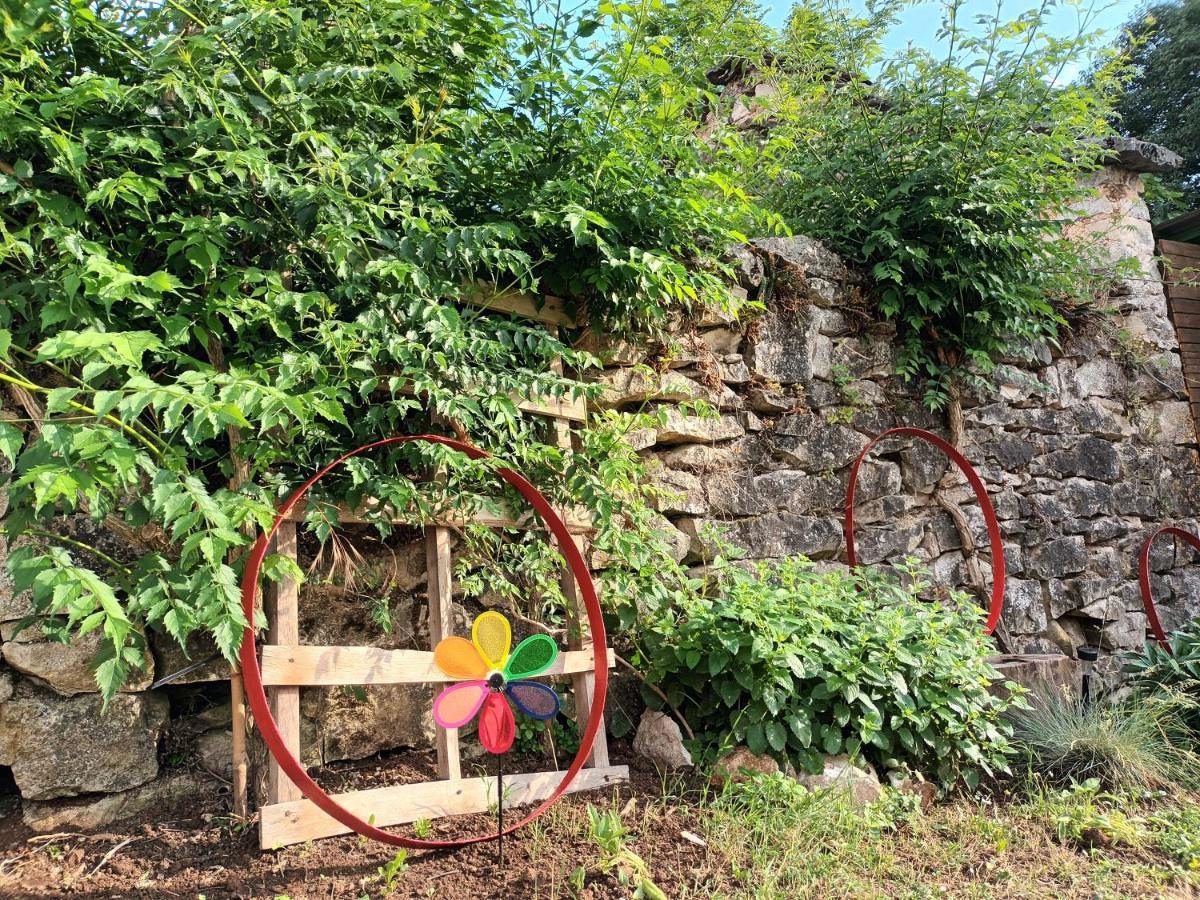 Guesthouse Marija Potpićan Εξωτερικό φωτογραφία