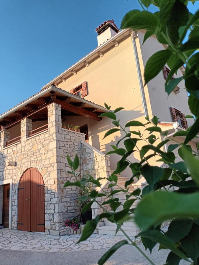 Guesthouse Marija Potpićan Εξωτερικό φωτογραφία
